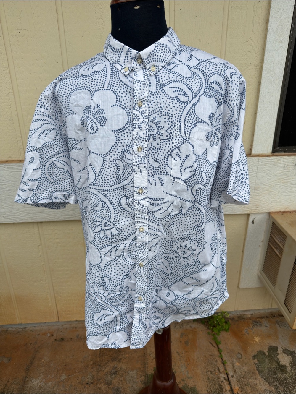 PreOwned Reyn Spooner Tailored White/Blue Hawaiian Print Full Button Men's 2XL